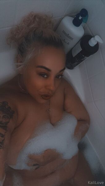 akiliahightower32