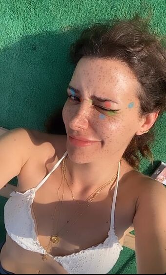 Algı Eke Meztelen Kiszivárgások OnlyFans Fotó 19