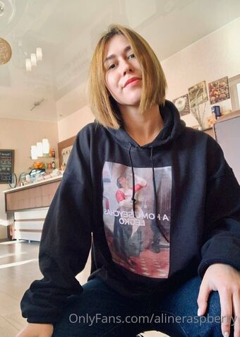 alineraspberry Meztelen Kiszivárgások OnlyFans Fotó 2
