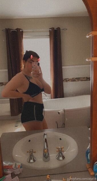 alys18 Meztelen Kiszivárgások OnlyFans Fotó 7
