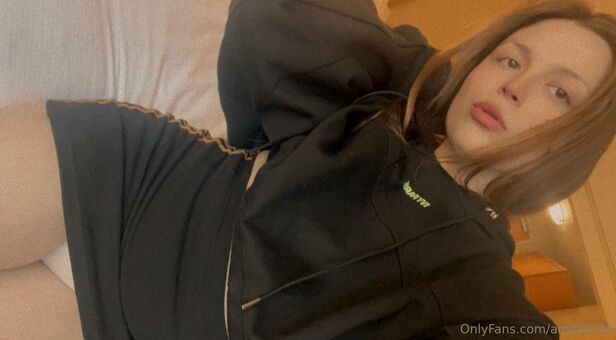 amythrill Meztelen Kiszivárgások OnlyFans Fotó 35