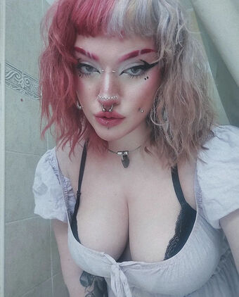 angel_splithead Meztelen Kiszivárgások OnlyFans Fotó 2
