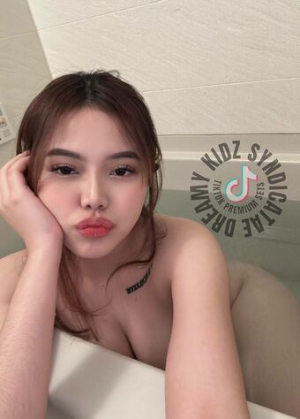Angelaa5