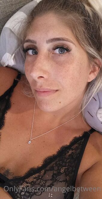 angelbetween Meztelen Kiszivárgások OnlyFans Fotó 11