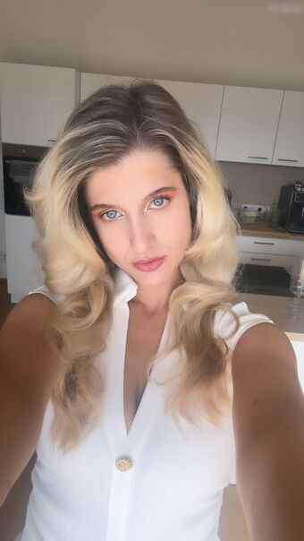 anna.lo Meztelen Kiszivárgások OnlyFans Fotó 2