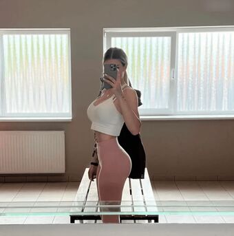 Annchenaugustine Meztelen Kiszivárgások OnlyFans Fotó 16