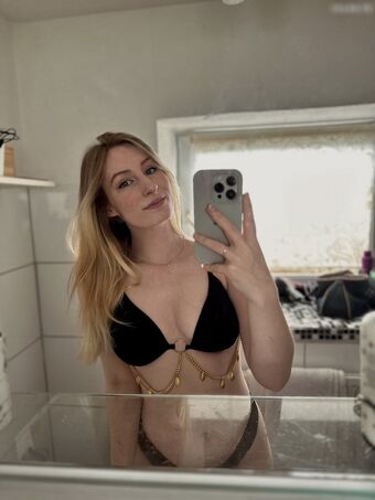 april | itsaprilfriend Meztelen Kiszivárgások OnlyFans Fotó 7