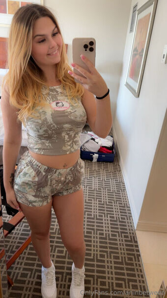 ariinbetween Meztelen Kiszivárgások OnlyFans Fotó 49