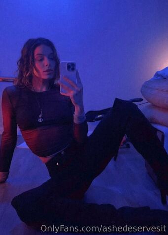 ashedeservesit Meztelen Kiszivárgások OnlyFans Fotó 15