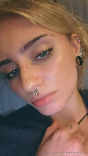 astrid-eclipse Meztelen Kiszivárgások OnlyFans Fotó 14