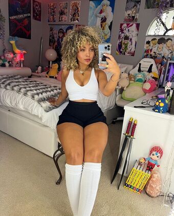 Avanti Meztelen Kiszivárgások OnlyFans Fotó 41