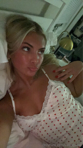 Averybennett Meztelen Kiszivárgások OnlyFans Fotó 18
