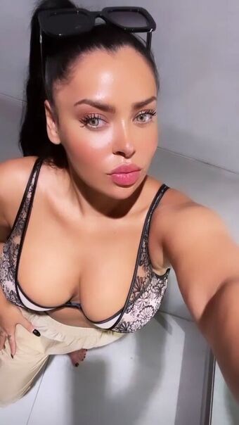 Badebal Meztelen Kiszivárgások OnlyFans Fotó 1