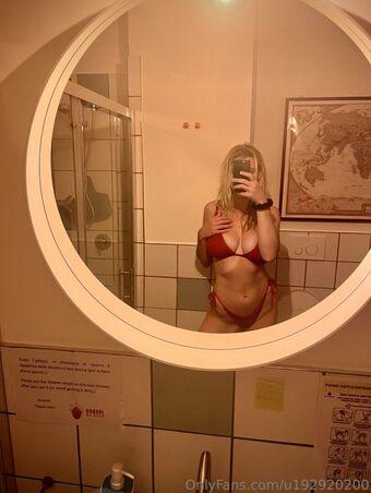 Beatrix Meztelen Kiszivárgások OnlyFans Fotó 8