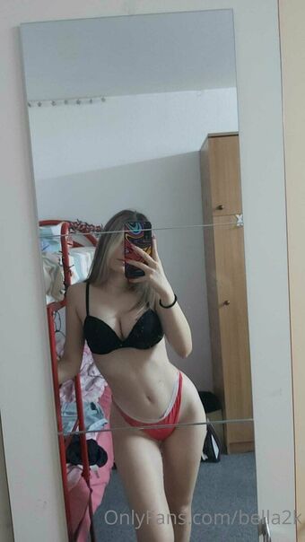 bella2k Meztelen Kiszivárgások OnlyFans Fotó 15