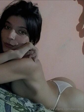 berraka Meztelen Kiszivárgások OnlyFans Fotó 19