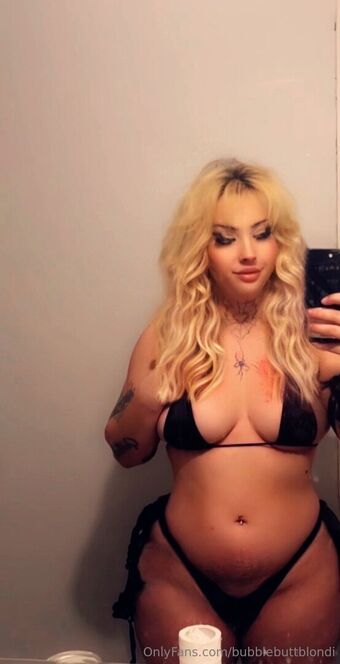 bubblebuttblondi Meztelen Kiszivárgások OnlyFans Fotó 18