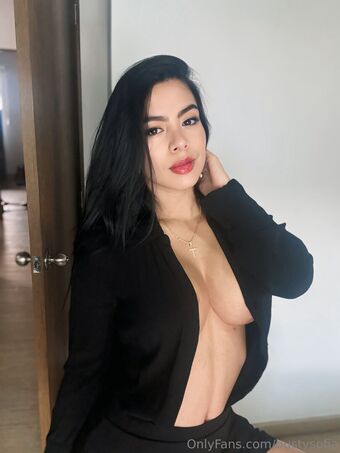 bustysofia