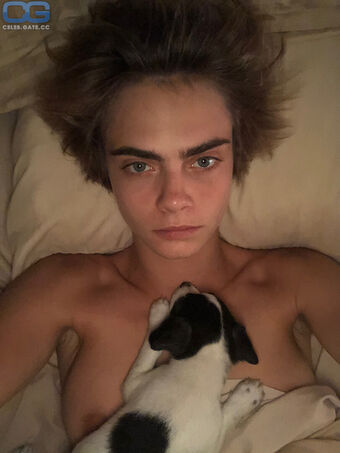 caradelevingne Meztelen Kiszivárgások OnlyFans Fotó 19