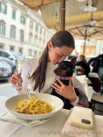 carla_love