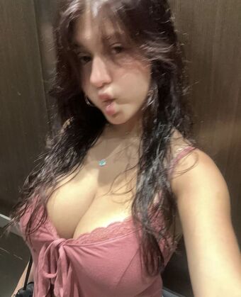 carly Meztelen Kiszivárgások OnlyFans Fotó 19