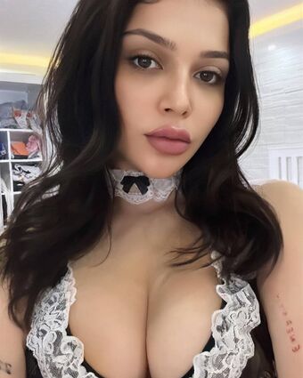 CER Meztelen Kiszivárgások OnlyFans Fotó 1