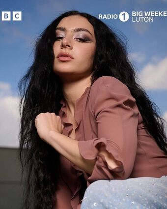 Charli-xcx