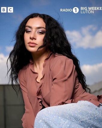 Charli-xcx