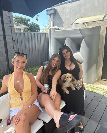Chloe C