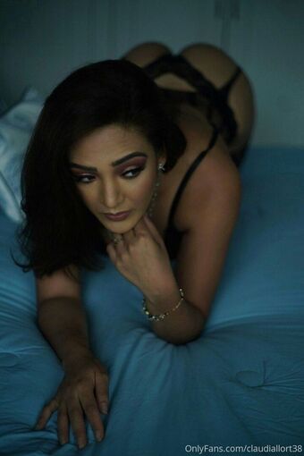 Claudia Llort Meztelen Kiszivárgások OnlyFans Fotó 4