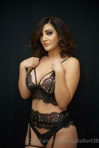 Claudia Llort Meztelen Kiszivárgások OnlyFans Fotó 5