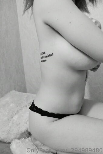 cleopatraaa2002 Meztelen Kiszivárgások OnlyFans Fotó 9