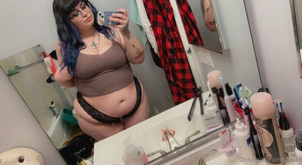 cowlil Meztelen Kiszivárgások OnlyFans Fotó 10