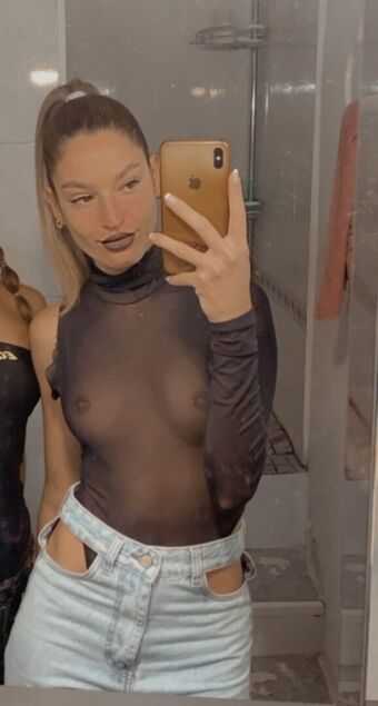 Dani U Meztelen Kiszivárgások OnlyFans Fotó 3