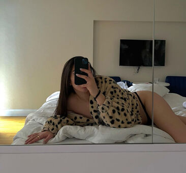 Deabaadi Meztelen Kiszivárgások OnlyFans Fotó 3
