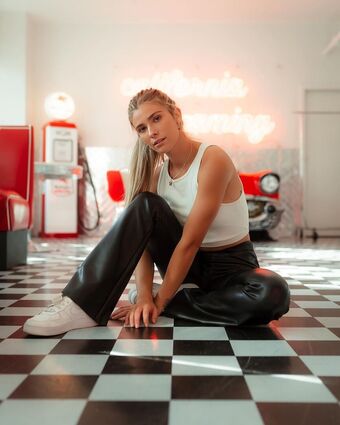 Devyn Cuellar Meztelen Kiszivárgások OnlyFans Fotó 12