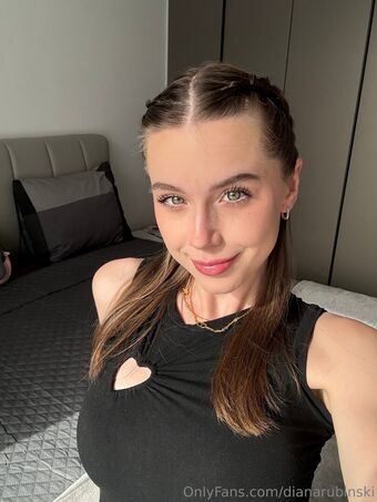 dianarubinski Meztelen Kiszivárgások OnlyFans Fotó 16