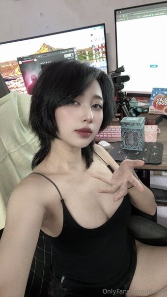 Disleft Meztelen Kiszivárgások OnlyFans Fotó 38