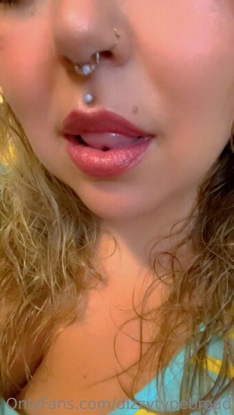dizzytypebroad Meztelen Kiszivárgások OnlyFans Fotó 8