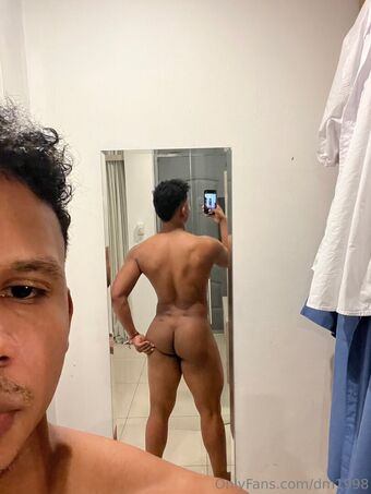 dm1998 Meztelen Kiszivárgások OnlyFans Fotó 3