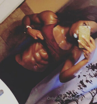 ebonymuscle Meztelen Kiszivárgások OnlyFans Fotó 16