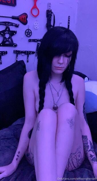 elflovingherself Meztelen Kiszivárgások OnlyFans Fotó 6
