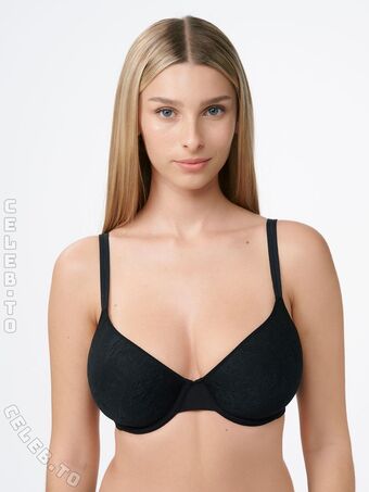 Ella Netzer Meztelen Kiszivárgások OnlyFans Fotó 170