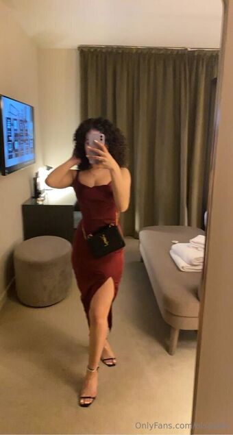 elsagym Meztelen Kiszivárgások OnlyFans Fotó 2
