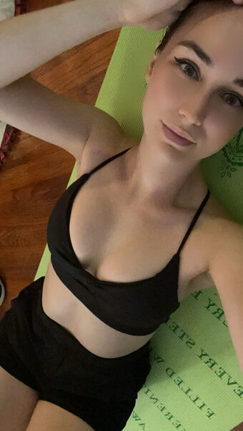 embertay Meztelen Kiszivárgások OnlyFans Fotó 6