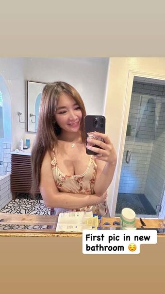 Emily Wang Meztelen Kiszivárgások OnlyFans Fotó 49