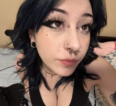 emo_teeth Meztelen Kiszivárgások OnlyFans Fotó 1