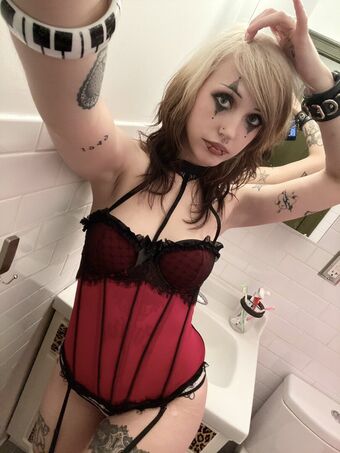emoemz Meztelen Kiszivárgások OnlyFans Fotó 61