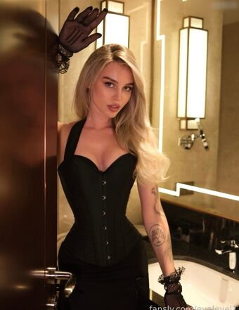 Eva Level Meztelen Kiszivárgások OnlyFans Fotó 21