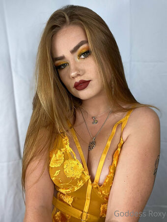 findomroxy1 Meztelen Kiszivárgások OnlyFans Fotó 39